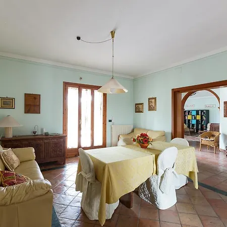 Vita Villa *